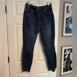 Judy Blue Tummy Control and Butt Lifting Skinny Jeans